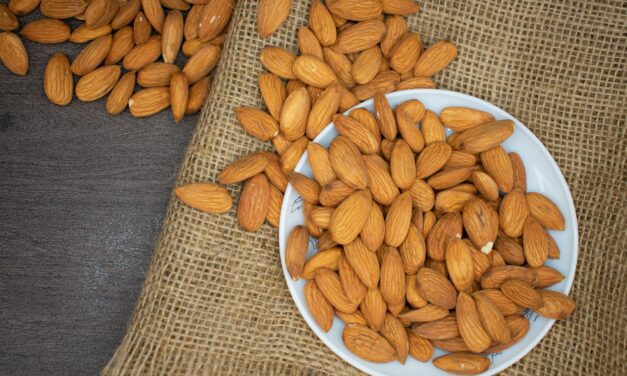 8 Health Benefits of Almonds